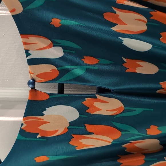 Fever London Sleeveless Tulip Dress - Picture 7 of 8